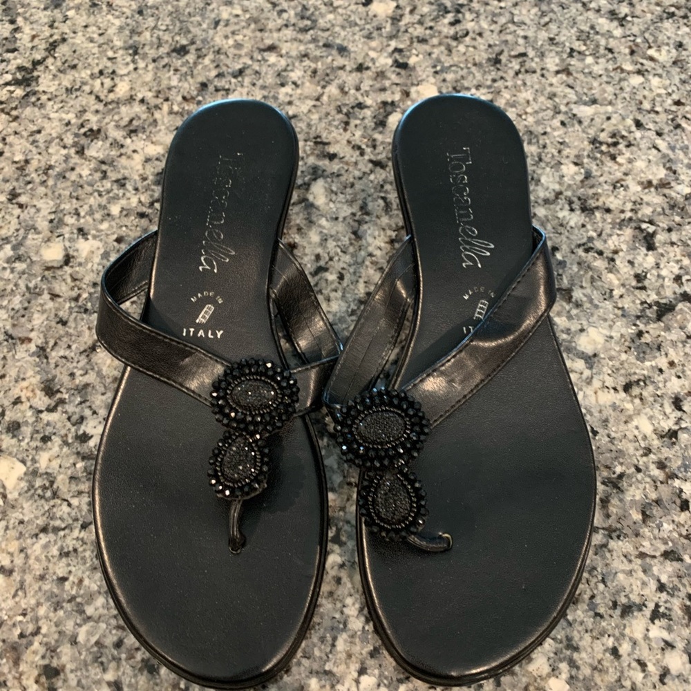 Toscanella black wedge sandal